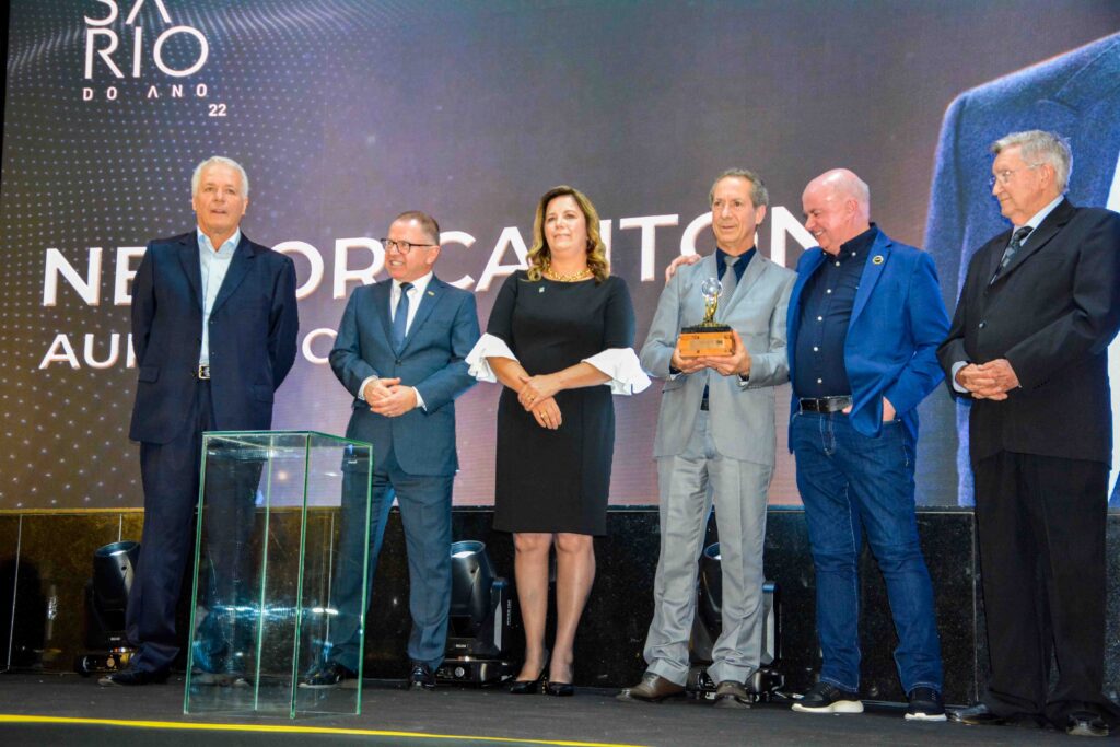 Neivor Canton recebeu o Troféu Nelson Galina